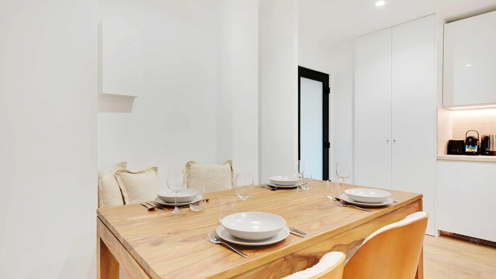 Authentic Apartment - 1Br-4P - Centre Pompidou Paris France